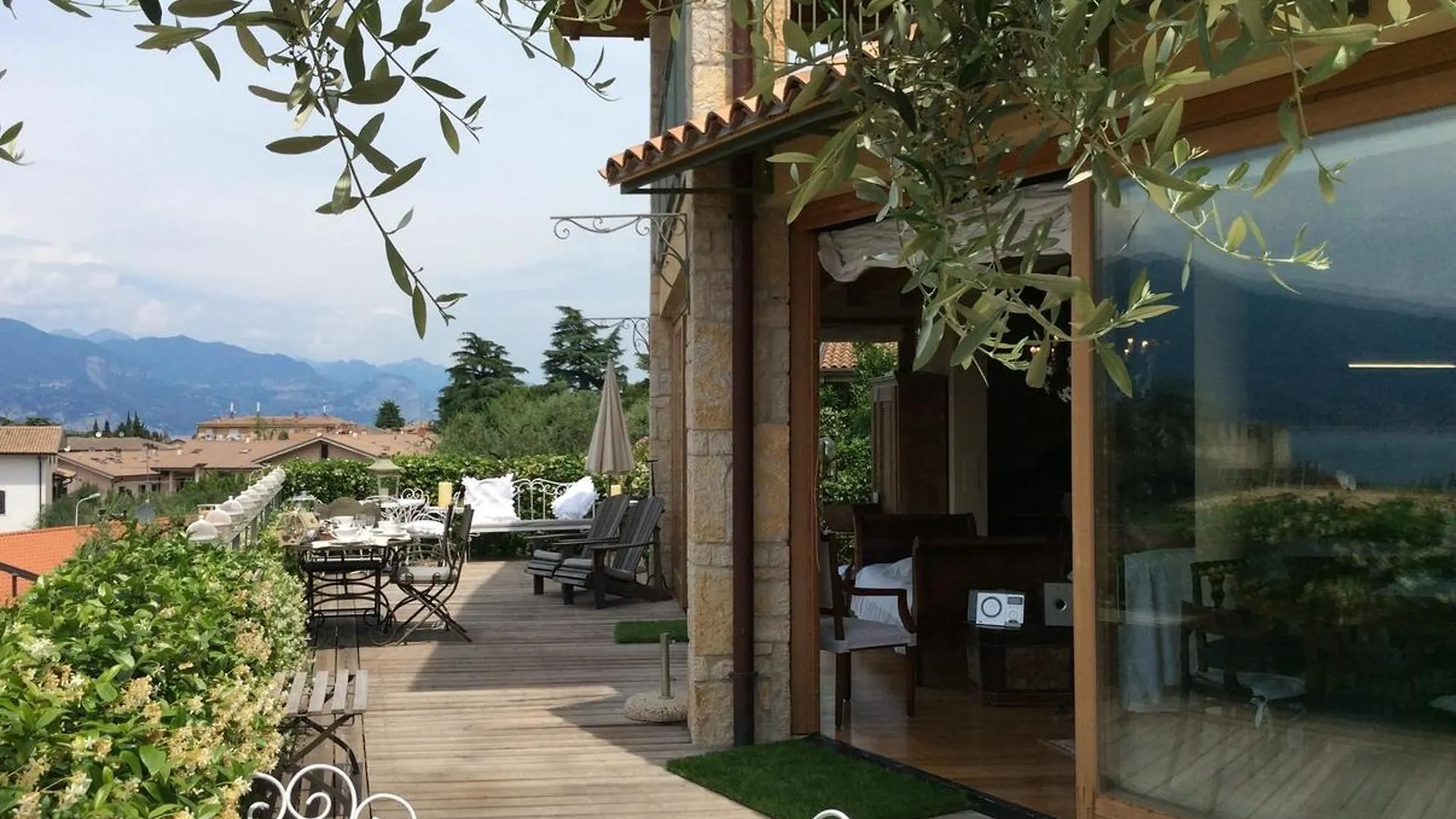 Casa Antichita contacts