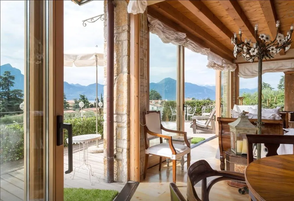 Casa Antichita Villa Torri Del Benaco Italy